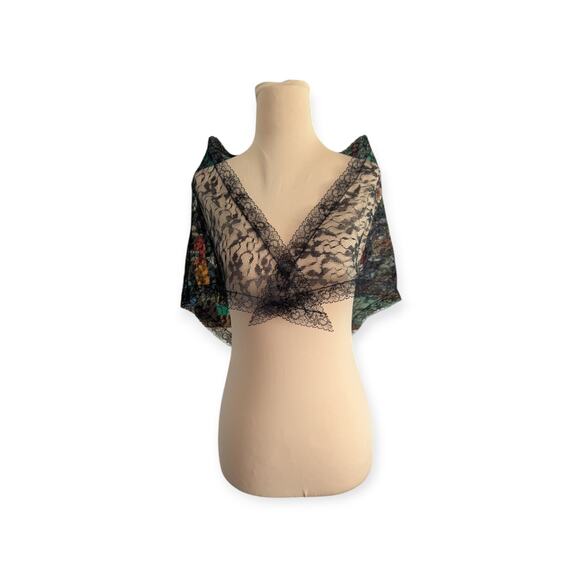 Vintage Lace Shawl - Picture 1 of 2